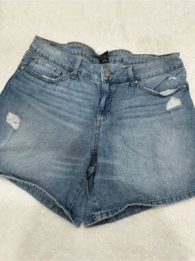 High-Rise Distressed Denim Shorts - Light Blue size 16 stretch